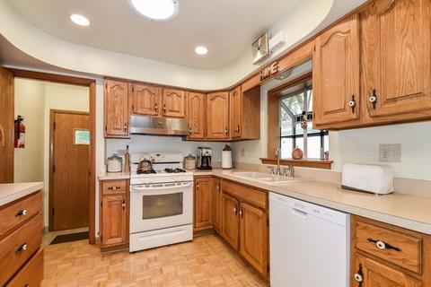 3244 Ronald Rd, Glenview, IL 60025 photo 4