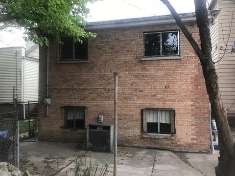 9433 S Champlain Ave, Chicago, IL 60619 photo 2