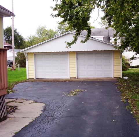 114 N Main St, Seneca, IL 61360 photo 24