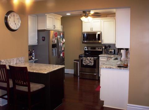 114 N Main St, Seneca, IL 61360 photo 2