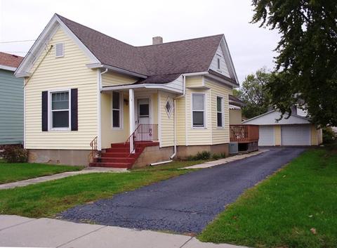 114 N Main St, Seneca, IL 61360 photo 1