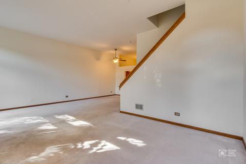 1029 Arbor Ct, Mount Prospect, IL 60056 photo 4