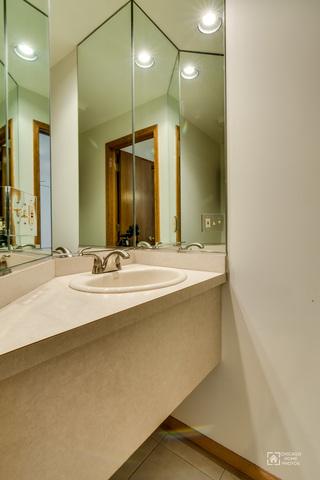 1029 Arbor Ct, Mount Prospect, IL 60056 photo 14