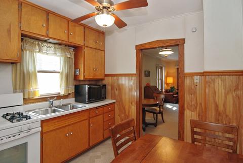 9330 Monroe Ave, Brookfield, IL 60513 photo 4