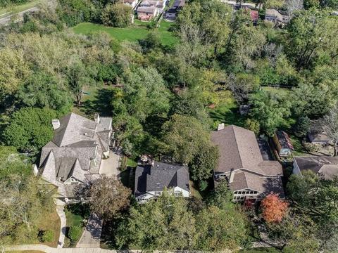 837 Cedar Ln, Northbrook, IL 60062 photo 3