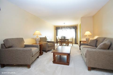 1100 Westbury Dr, Hoffman Estates, IL 60192 photo 3