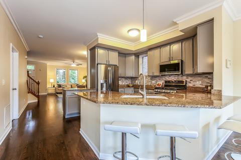 1205 W 33rd St, Chicago, IL 60608 photo 7