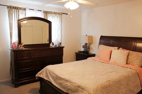 291 Dover Ln, Des Plaines, IL 60018 photo 9
