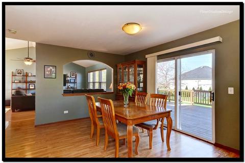 2004 Prairie Ridge Dr, Plainfield, IL 60586 photo 8