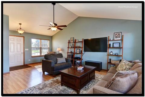 2004 Prairie Ridge Dr, Plainfield, IL 60586 photo 4