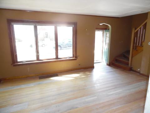 9935 S Artesian Ave, Chicago, IL 60655 photo 3