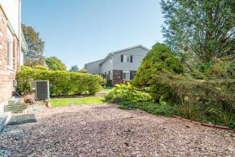 1676 Darwin Ct, Wheaton, IL 60189 photo 14