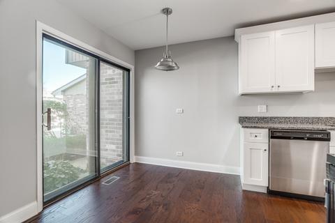 1676 Darwin Ct, Wheaton, IL 60189 photo 4