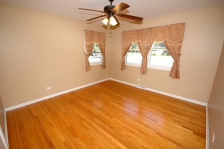 96 N Lyle Ave, Elgin, IL 60123 photo 11