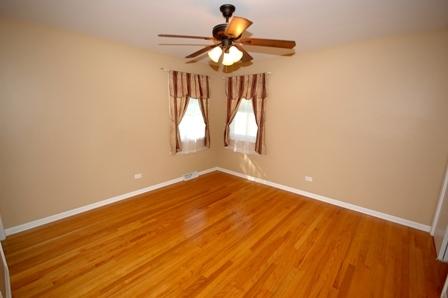 96 N Lyle Ave, Elgin, IL 60123 photo 9