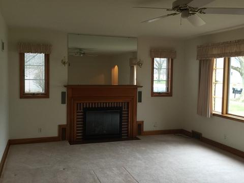 69 School St, Chadwick, IL 61014 photo 6