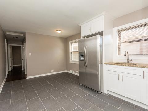 147 E 119th Pl, Chicago, IL 60628 photo 4