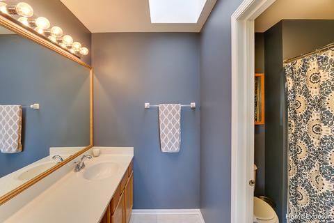 2352 Reflections Dr, Aurora, IL 60502 photo 12