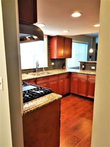 38 Highbury Dr, Elgin, IL 60120 photo 8