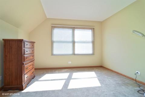 1525 Creekside Dr, Hoffman Estates, IL 60169 photo 14