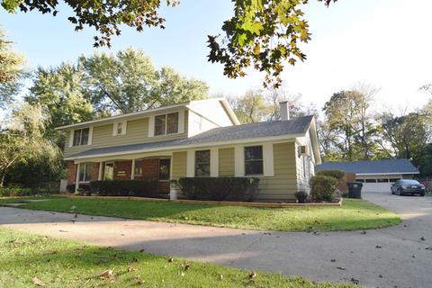12012 Mohican Dr, Algonquin, IL 60102 photo 1