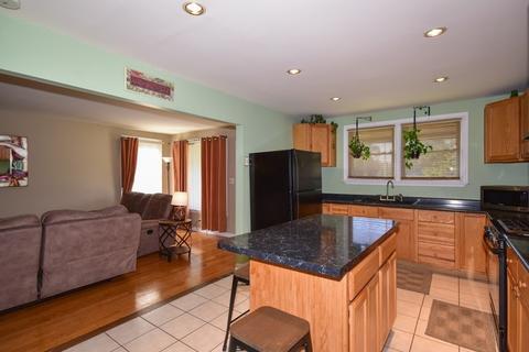 4133 Ruby St, Schiller Park, IL 60176 photo 4