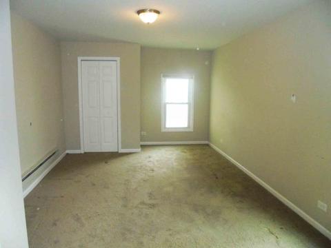 220 E Clark St, Plano, IL 60545 photo 4
