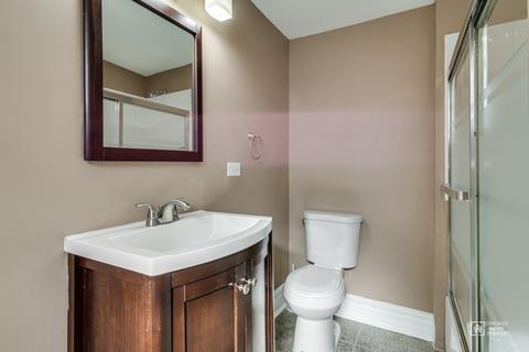 655 E Bowen Ave, Chicago, IL 60653 photo 9