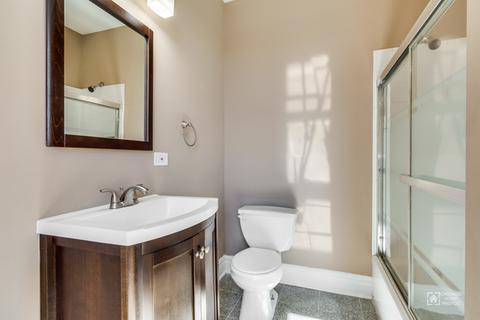 655 E Bowen Ave, Chicago, IL 60653 photo 16