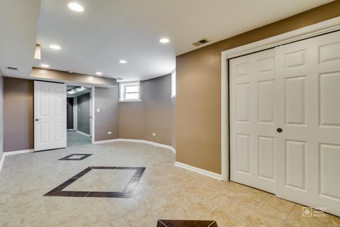 655 E Bowen Ave, Chicago, IL 60653 photo 8