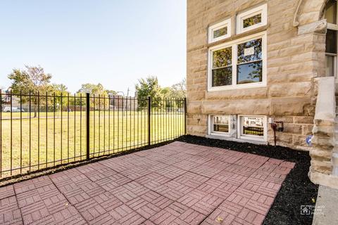 655 E Bowen Ave, Chicago, IL 60653 photo 23