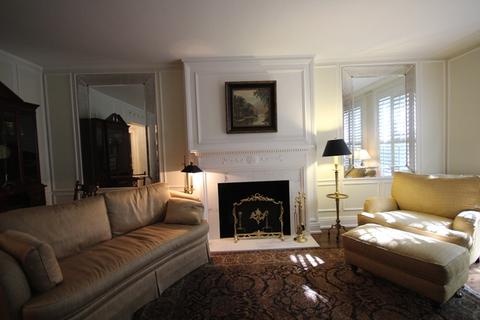 210 E Pearson St #2C, Chicago, IL 60611 photo 9
