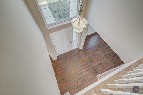 11401 Glenbrook Cir, Plainfield, IL 60585 photo 2