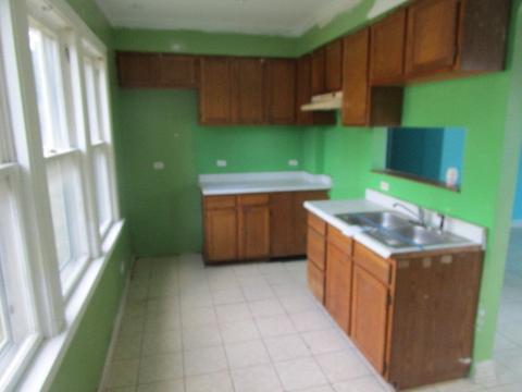 423 Jay St, Elgin, IL 60120 photo 8
