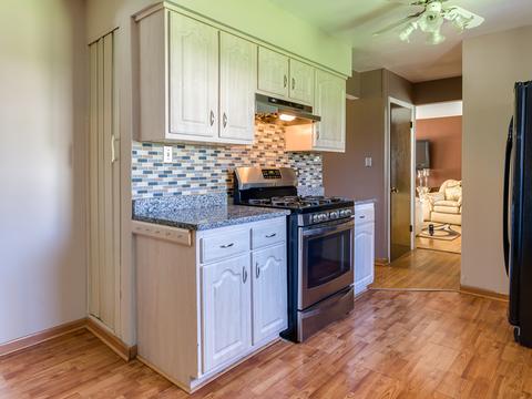 1987 Lancaster Ln, Wheaton, IL 60189 photo 9