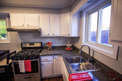 1086 S 3rd Ave, Des Plaines, IL 60016 photo 6