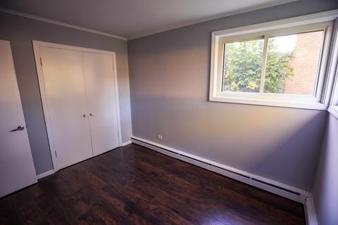 1086 S 3rd Ave, Des Plaines, IL 60016 photo 10