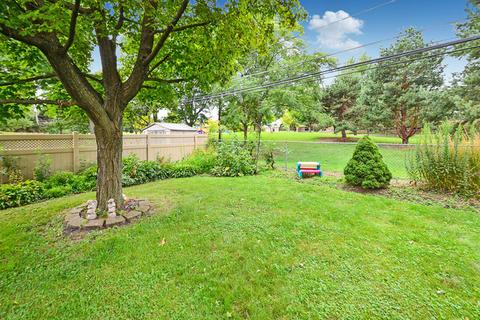 924 Alfini Dr, Des Plaines, IL 60016 photo 8
