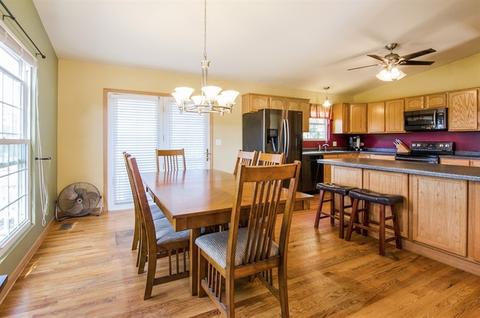 1 Echo Hill Rd, Oakwood Hills, IL 60013 photo 4