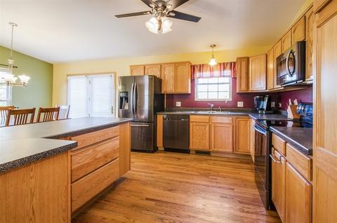 1 Echo Hill Rd, Oakwood Hills, IL 60013 photo 3
