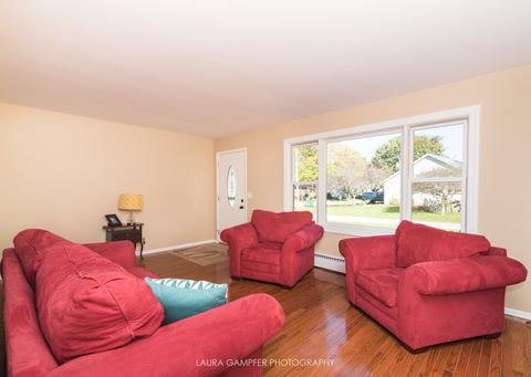 908 Willow St, Maple Park, IL 60151 photo 4