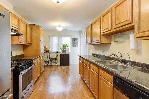 1534 Heather Ct #A2, Wheeling, IL 60090 photo 4