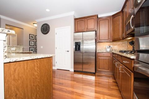 1715 Cashel Ln, Mchenry, IL 60050 photo 9