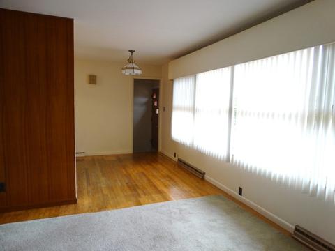 1030 E 8th St, Lockport, IL 60441 photo 6