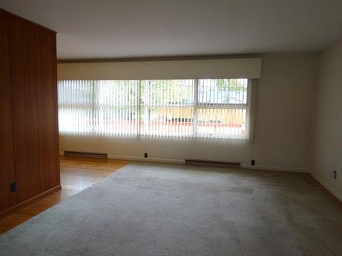 1030 E 8th St, Lockport, IL 60441 photo 3