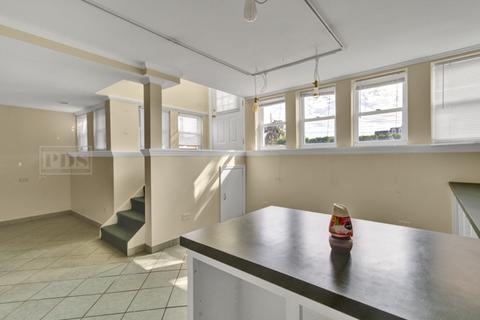 334 E Wesley St, Wheaton, IL 60187 photo 28