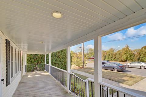 334 E Wesley St, Wheaton, IL 60187 photo 3