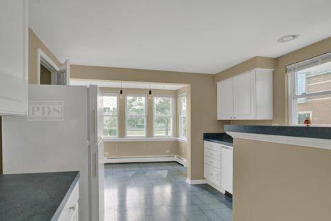 334 E Wesley St, Wheaton, IL 60187 photo 8