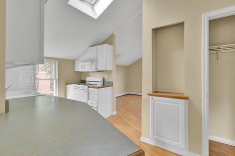 334 E Wesley St, Wheaton, IL 60187 photo 18