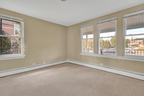 334 E Wesley St, Wheaton, IL 60187 photo 5